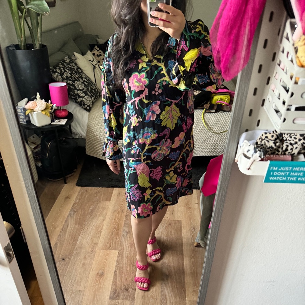 Beautiful Floral Silk Dress 🪁🛍️